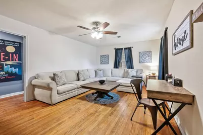1718 N Shannon Street, Sherman, TX 75092 - Photo 2
