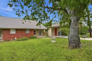 106 Shaw St, Tom Bean, TX 75491 - Photo 22