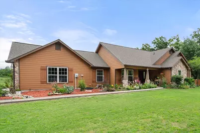 123 Clubhouse Drive, Corsicana, TX 75109 - Photo 2