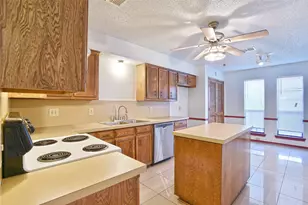 624 Aspen Dr, Denton, TX 76209 - Photo 8