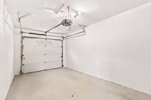 2111 El Capitan Dr, Dallas, TX 75228 - Photo 14
