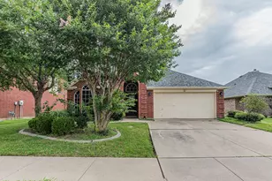 611 Primavera Dr, Arlington, TX 76002 - Photo 2