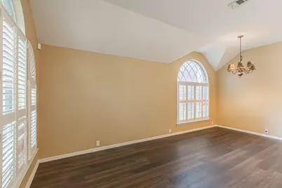 611 Primavera Drive, Arlington, TX 76002 - Photo 6