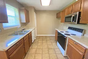 224 Los Angeles Dr, Glenn Heights, TX 75154 - Photo 8