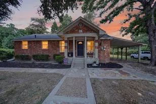 810 Edna St, Athens, TX 75751 - Photo 1