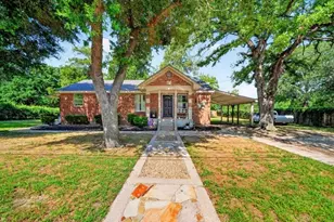 810 Edna St, Athens, TX 75751 - Photo 1