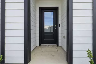 6736 Windfall Dr, Fort Worth, TX 76135 - Photo 6