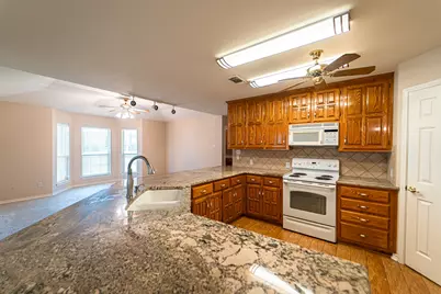 102 Five Oaks Road, Abilene, TX 79606 - Photo 18