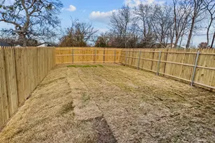 613 W Elm St, Denison, TX 75020 - Photo 24