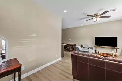 613 W Elm Street, Denison, TX 75020 - Photo 4