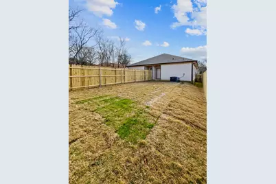 613 W Elm Street, Denison, TX 75020 - Photo 24