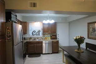 10905 Lake Gardens Dr, Dallas, TX 75218 - Photo 6