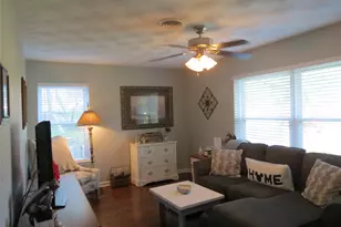 10905 Lake Gardens Dr, Dallas, TX 75218 - Photo 4