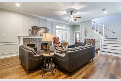 3201 John Court S, Hurst, TX 76054 - Photo 4