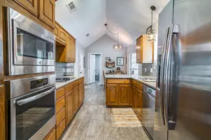 3201 John Ct S, Hurst, TX 76054 - Photo 8