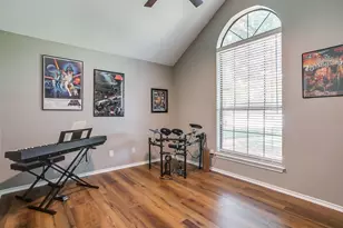 3201 John Ct S, Hurst, TX 76054 - Photo 20