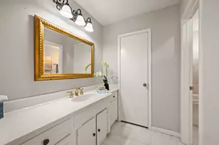 2214 Wilson Dr, Arlington, TX 76011 - Photo 6