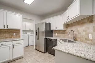 636 Cumberland Dr, Burleson, TX 76028 - Photo 8