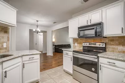 636 Cumberland Drive, Burleson, TX 76028 - Photo 10