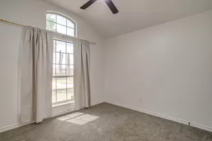 636 Cumberland Dr, Burleson, TX 76028 - Photo 32