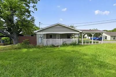 208 D Street, Whitesboro, TX 76273 - Photo 24