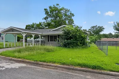 208 D Street, Whitesboro, TX 76273 - Photo 2