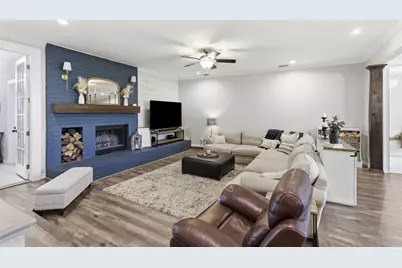 7621 Woodside Hill, Fort Worth, TX 76179 - Photo 8