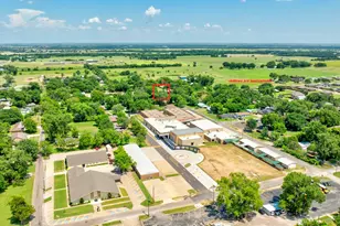 403 S Broadway St, Collinsville, TX 76233 - Photo 4