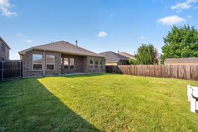 1352 Lake Grove Drive, Little Elm, TX 75068 - Photo 10
