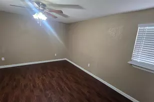 2212 Harris Ln, Haltom City, TX 76117 - Photo 10