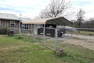 484 Co Rd 1206, Savoy, TX 75479 - Photo 2