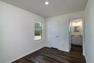 201 S May St, Whitewright, TX 75491 - Photo 16