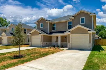 201 S May Street #2, Whitewright, TX 75491 - Photo 2