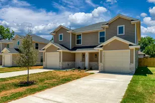 201 S May St, Whitewright, TX 75491 - Photo 2