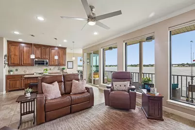 401 E Pearl Street #2201, Granbury, TX 76048 - Photo 8