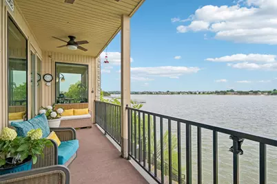 401 E Pearl Street #2201, Granbury, TX 76048 - Photo 2