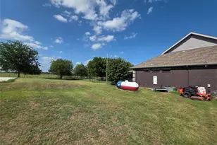 204 Jermyn Rd, Jermyn, TX 76459 - Photo 4