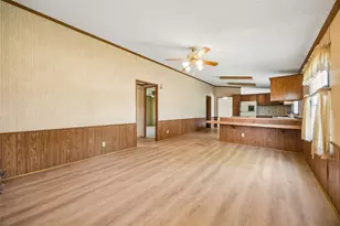 5701 Spring St, Alvarado, TX 76009 - Photo 10