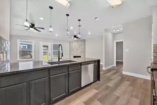 716 River Hill Ln, Fort Worth, TX 76114 - Photo 18