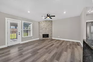 716 River Hill Ln, Fort Worth, TX 76114 - Photo 10