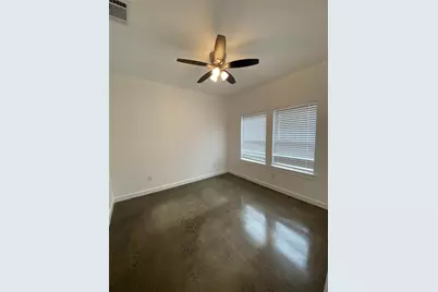 104 E Forest Avenue, Sherman, TX 75090 - Photo 8