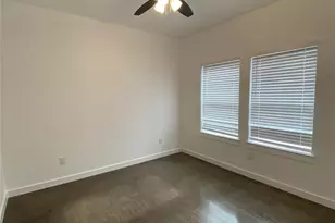 104 E Forest Ave, Sherman, TX 75090 - Photo 8
