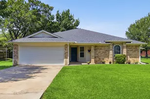 405 Lantern Ridge, Mansfield, TX 76063 - Photo 2