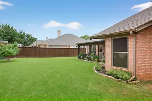 1106 Oakhollow Dr, Corinth, TX 76210 - Photo 30