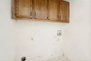 8507 Sugarberry Pl, Dallas, TX 75249 - Photo 16