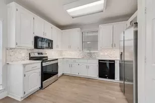 8809 Greenwood Trail, Rowlett, TX 75088 - Photo 10