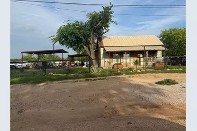 125 Lombard Street, Baird, TX 79504 - Photo 2
