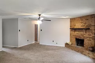 12419 Sparrow Ct, Balch Springs, TX 75180 - Photo 6