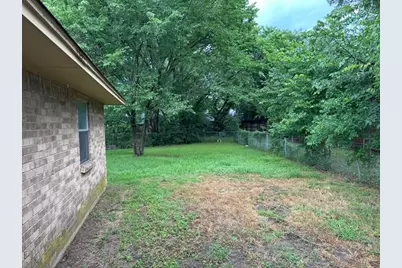 12419 Sparrow Court, Balch Springs, TX 75180 - Photo 20