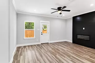 6221 Post Oak Terrace, Fort Worth, TX 76112 - Photo 6